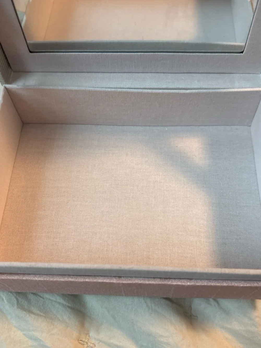 Embroidered Unicorn Jewelry Box in Shimmery Pink